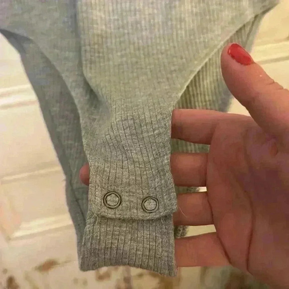 Abercrombie & Fitch Ribbed Bodysuit - Picture 4 of 6